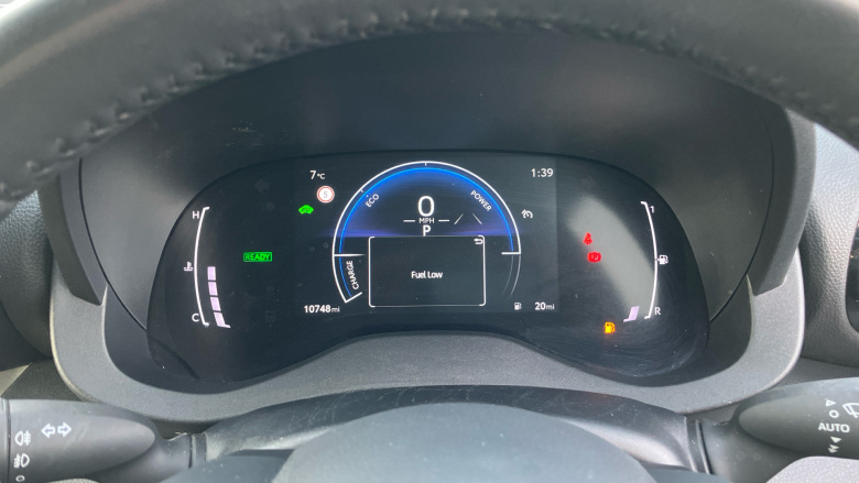 Toyota Yaris 1.5 Hybrid Design 5dr CVT Hybrid Hatchback